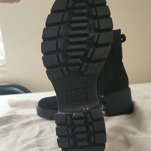 NOBO Black Ribbed Ankle Booties - Picture 4 of 10